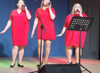 Moterų trio „Raguviškių Raskila“